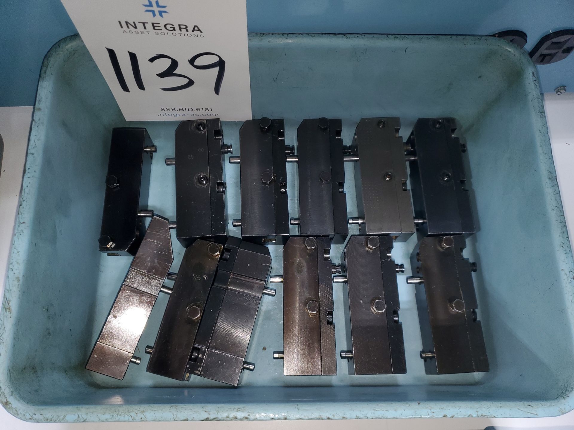 (12) Deco 10 Tool Holders