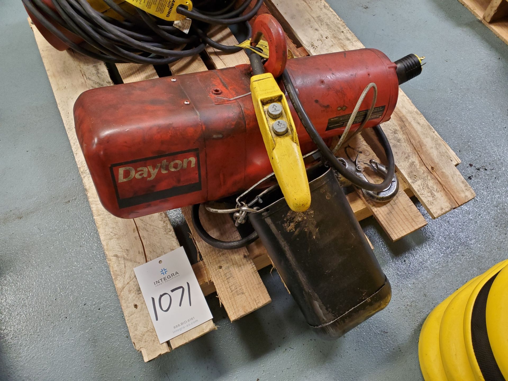 1-Ton Dayton Electric Hoist