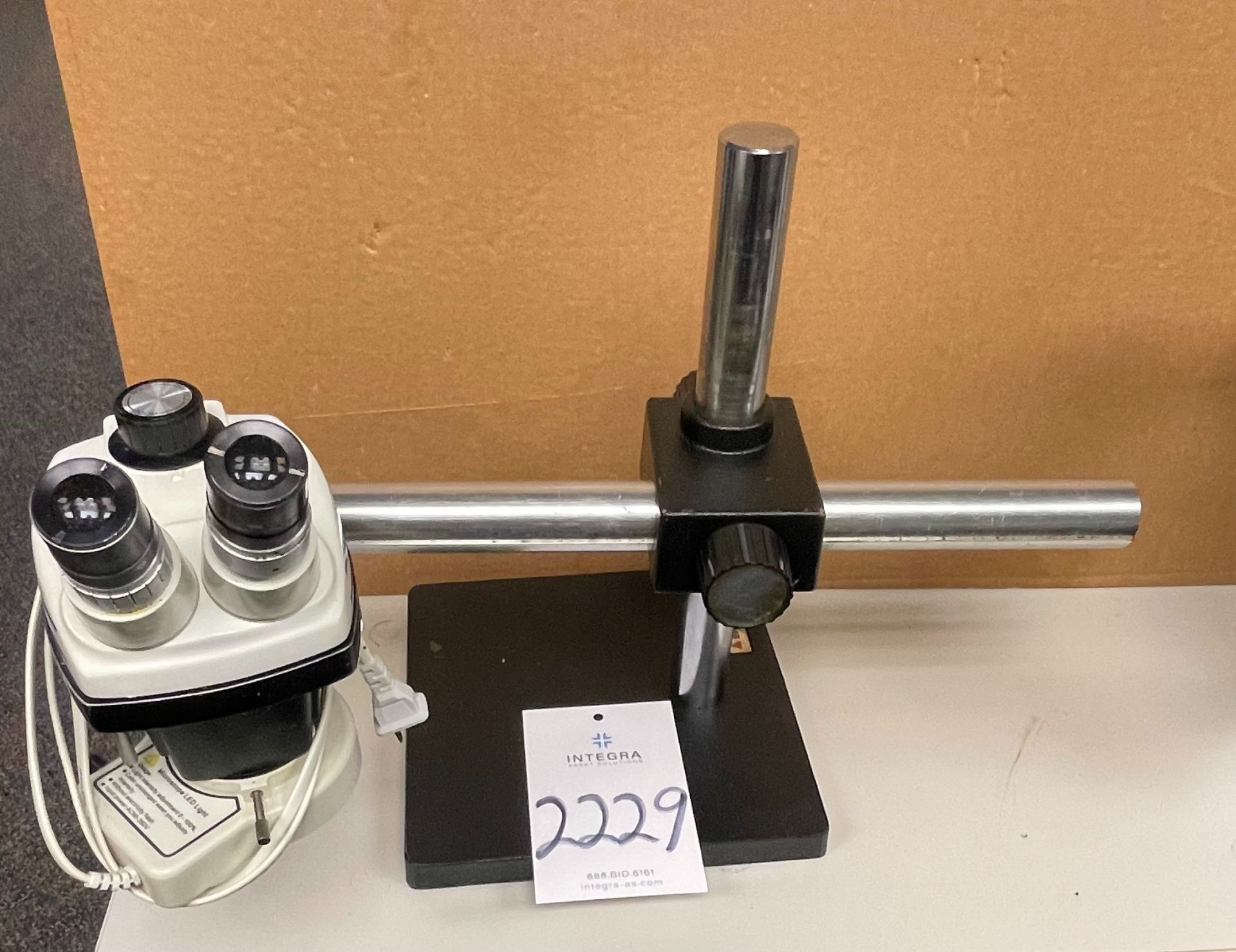 Bausch & Lomb StereoZoom 5 Microscope