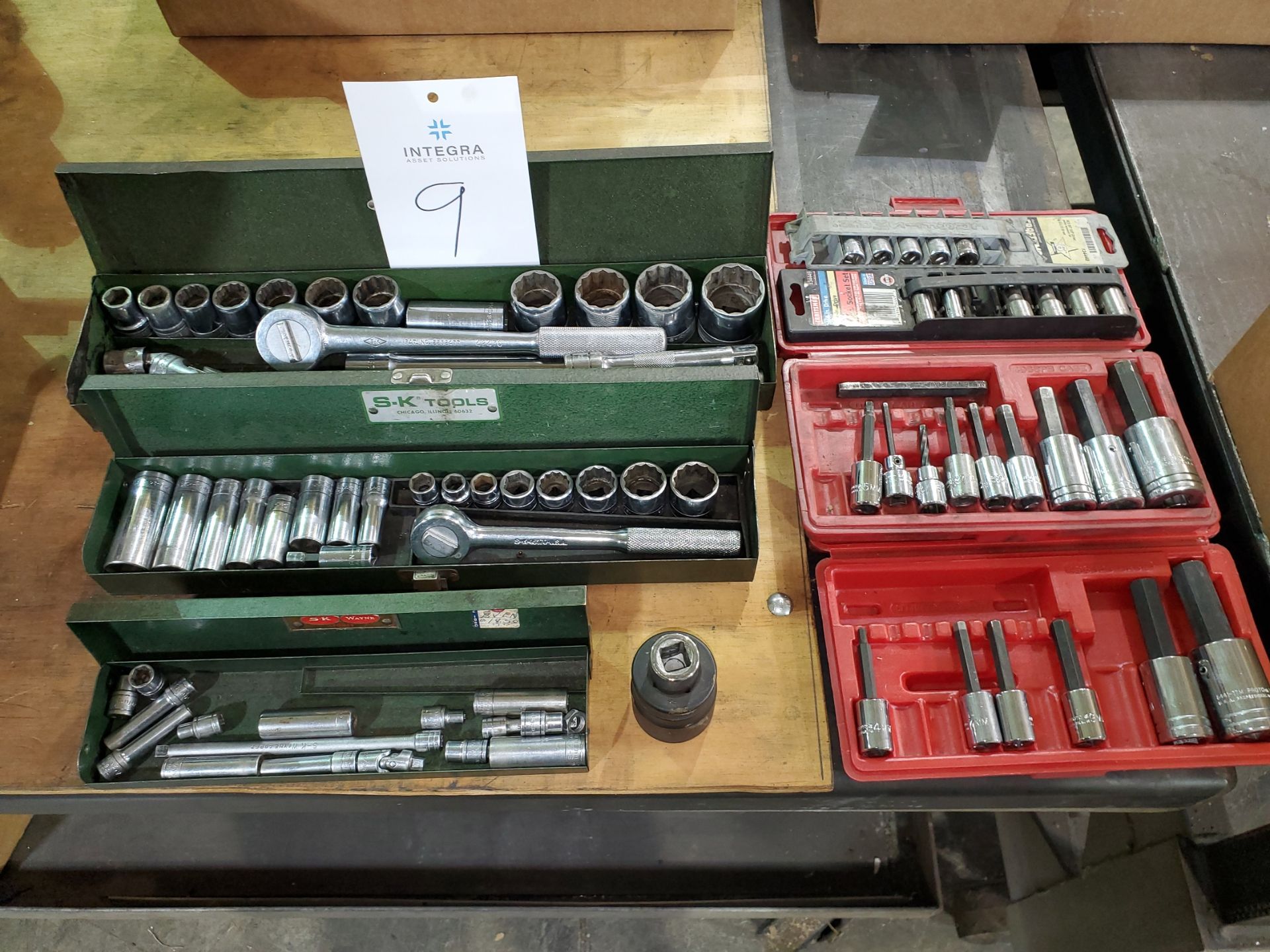 Lot of Assorted Wratchets & Sockets