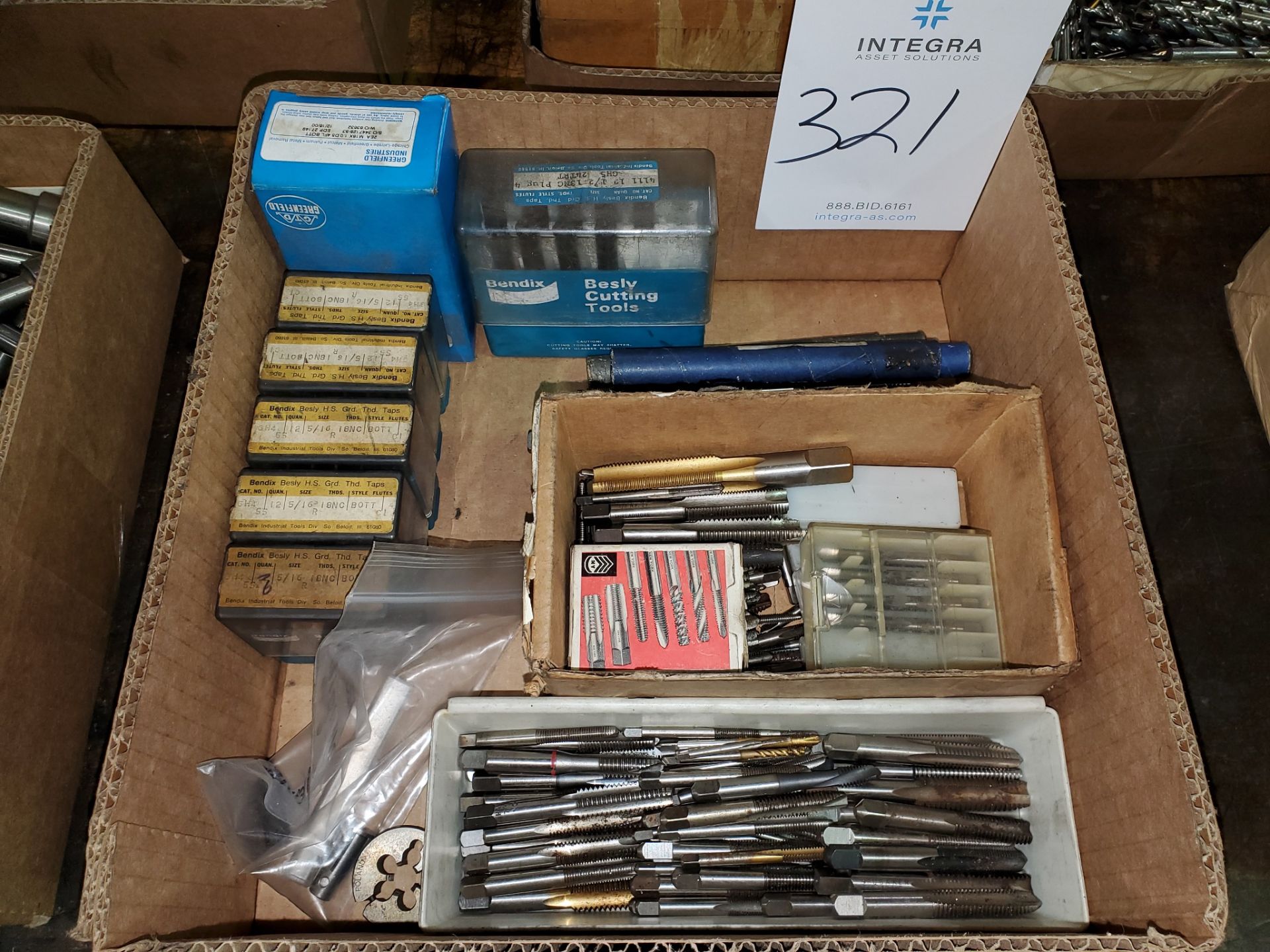 Lot of Assorted Taps