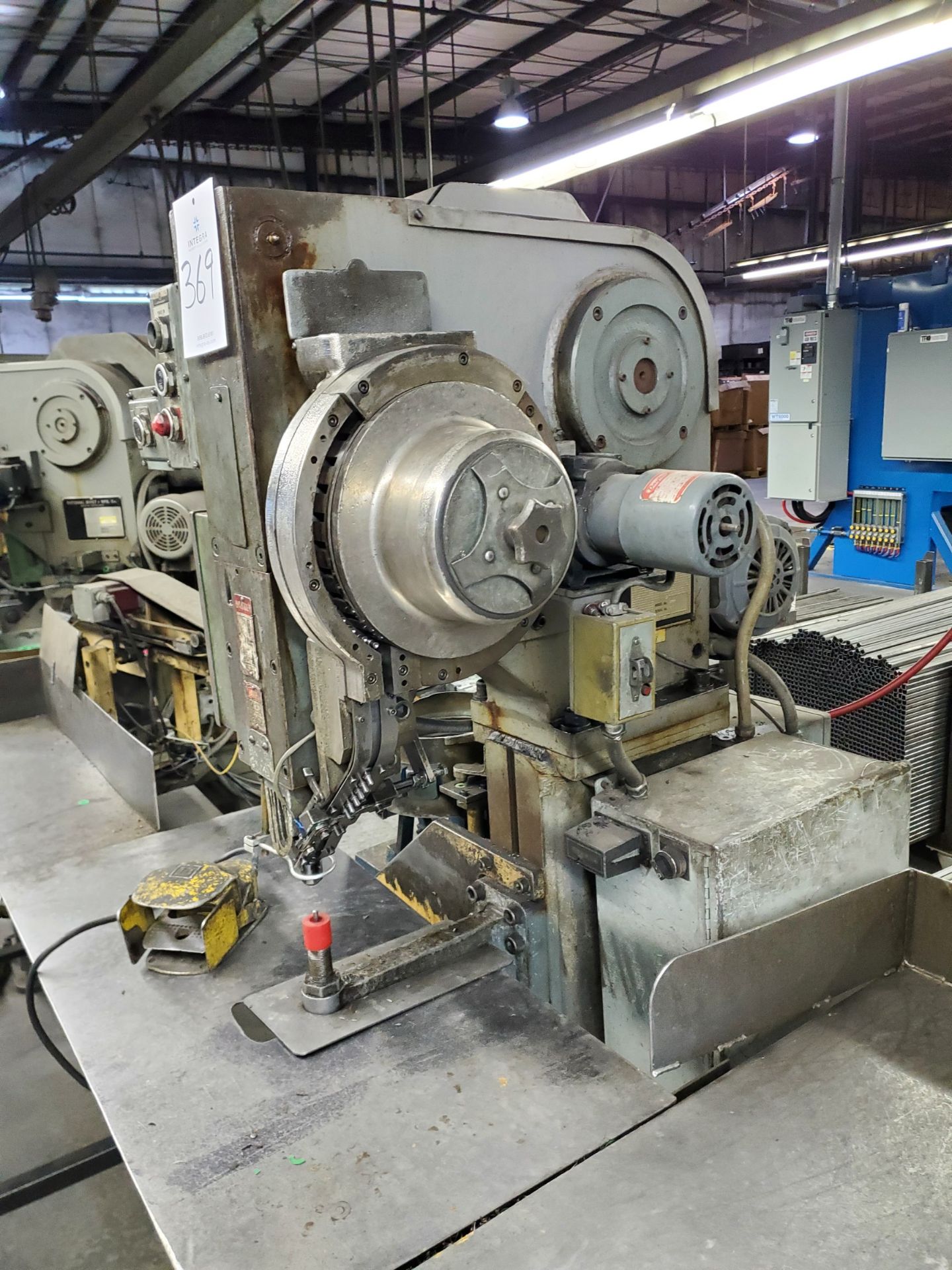 National Rivet & Manufacturing, 1200 Rivet Machine with Rotary Feeder - Image 2 of 2