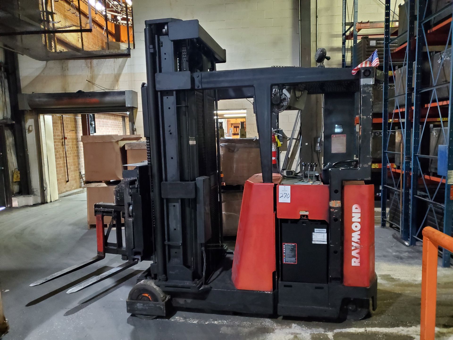 Raymond 80-CSR40TT 4,000-Lb Swing Reach Electric Forklift