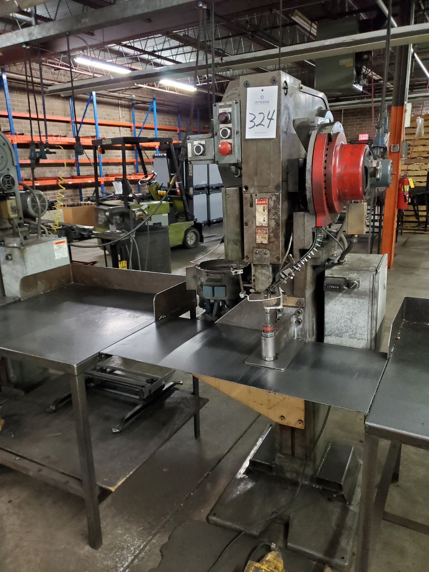 National Rivet & Manufacturing, 1200 Rivet Machine with Rotary Feeder