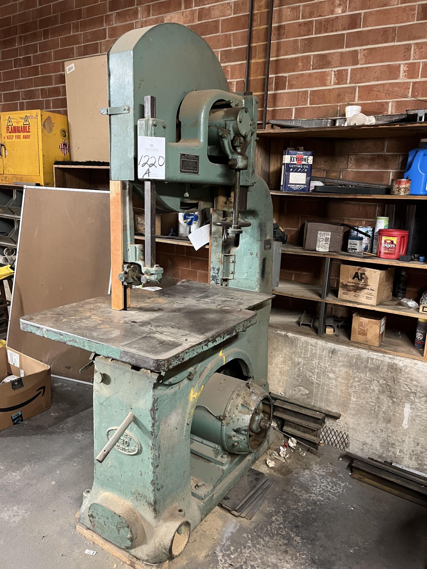 Yates 30" Vertical Wood Band Saw