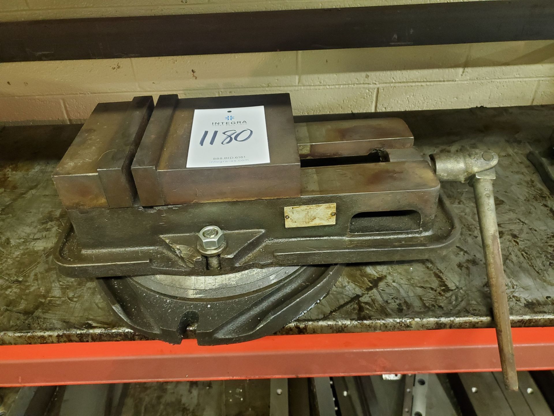 8" Swivel Base Machine Vise