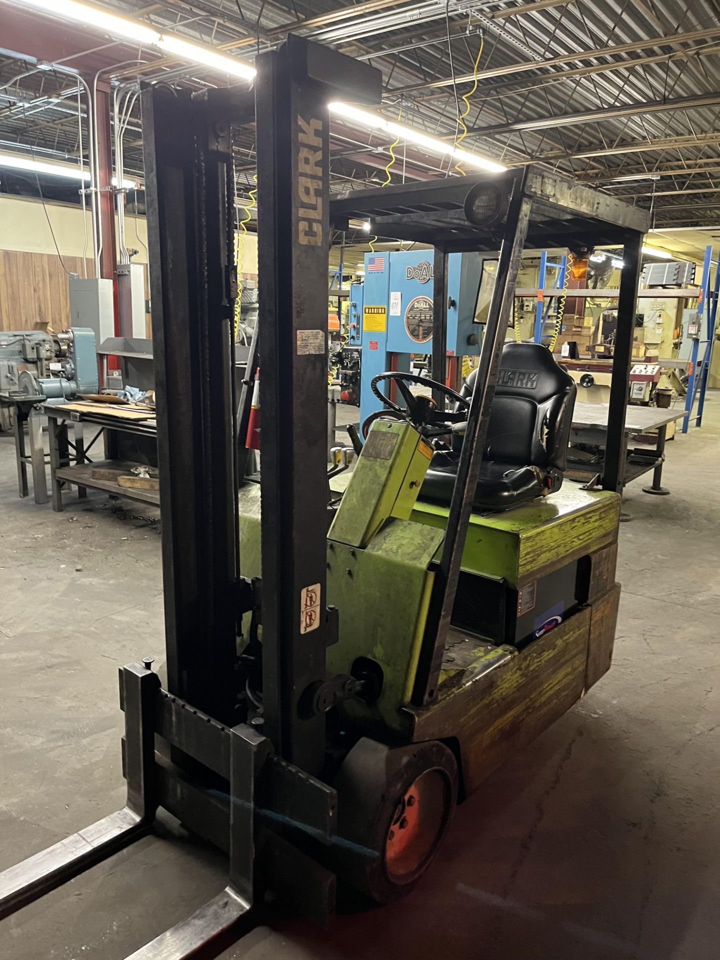 Clark TM20 4,000-Lb Electric Forklift Truck - Image 3 of 4