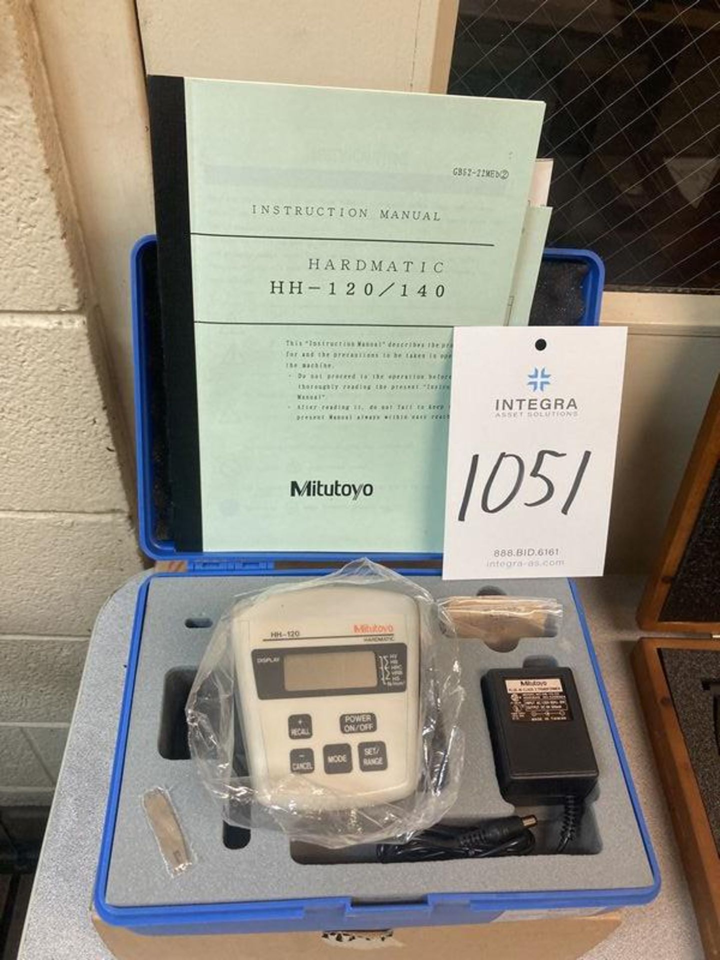 Mitutoyo HH-120/140 Hardmatic Portable Hardness Tester