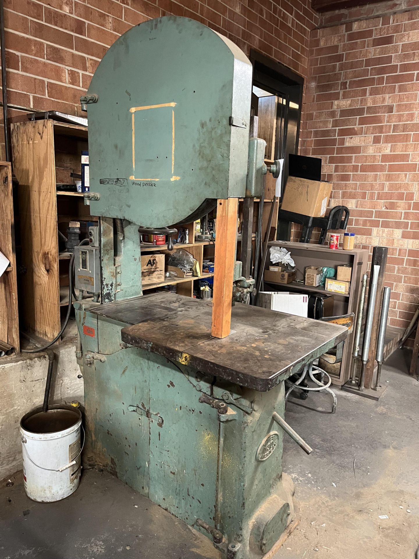 Yates 30" Vertical Wood Band Saw - Image 2 of 2