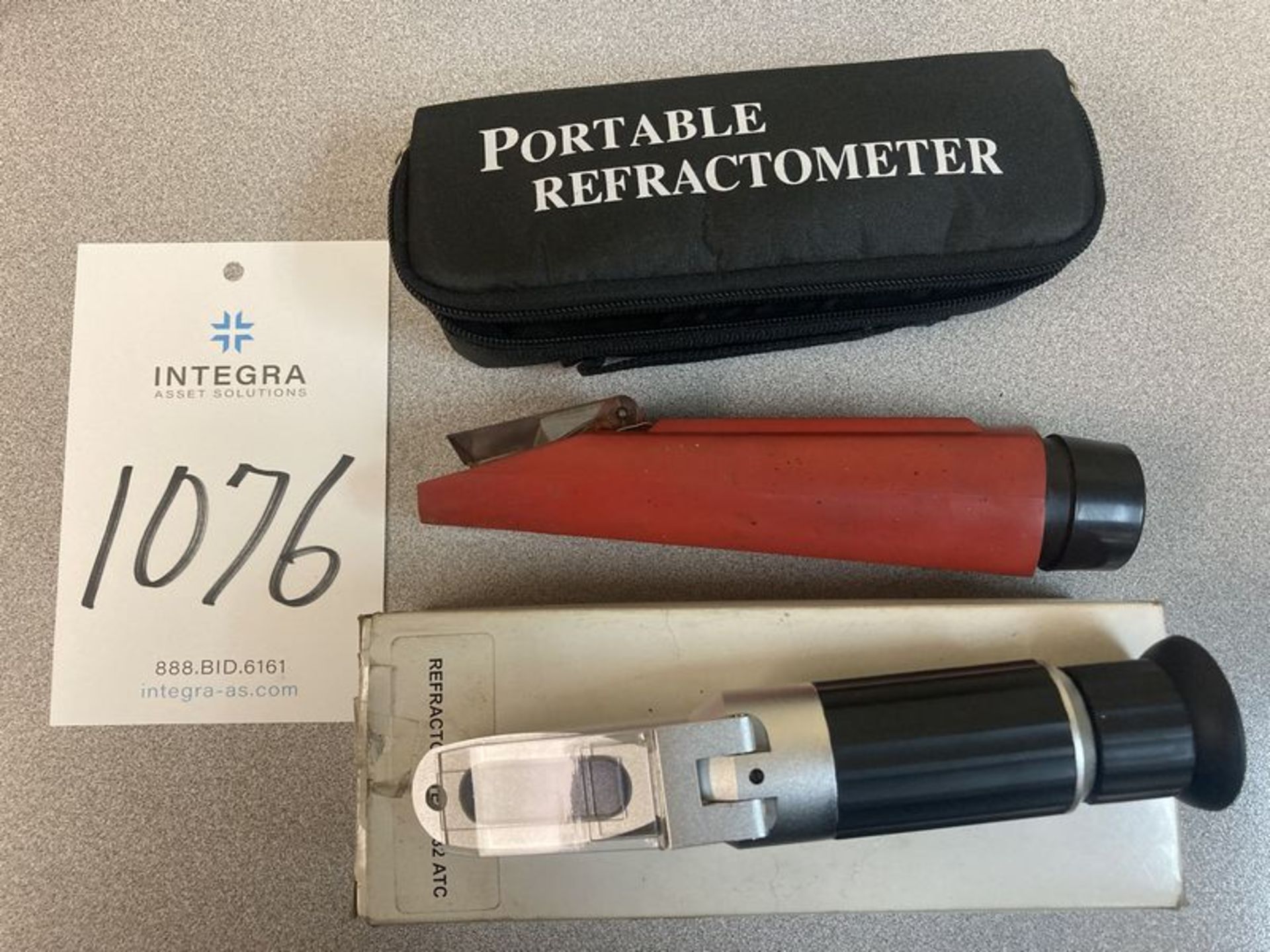 (2) Portable Refractometers
