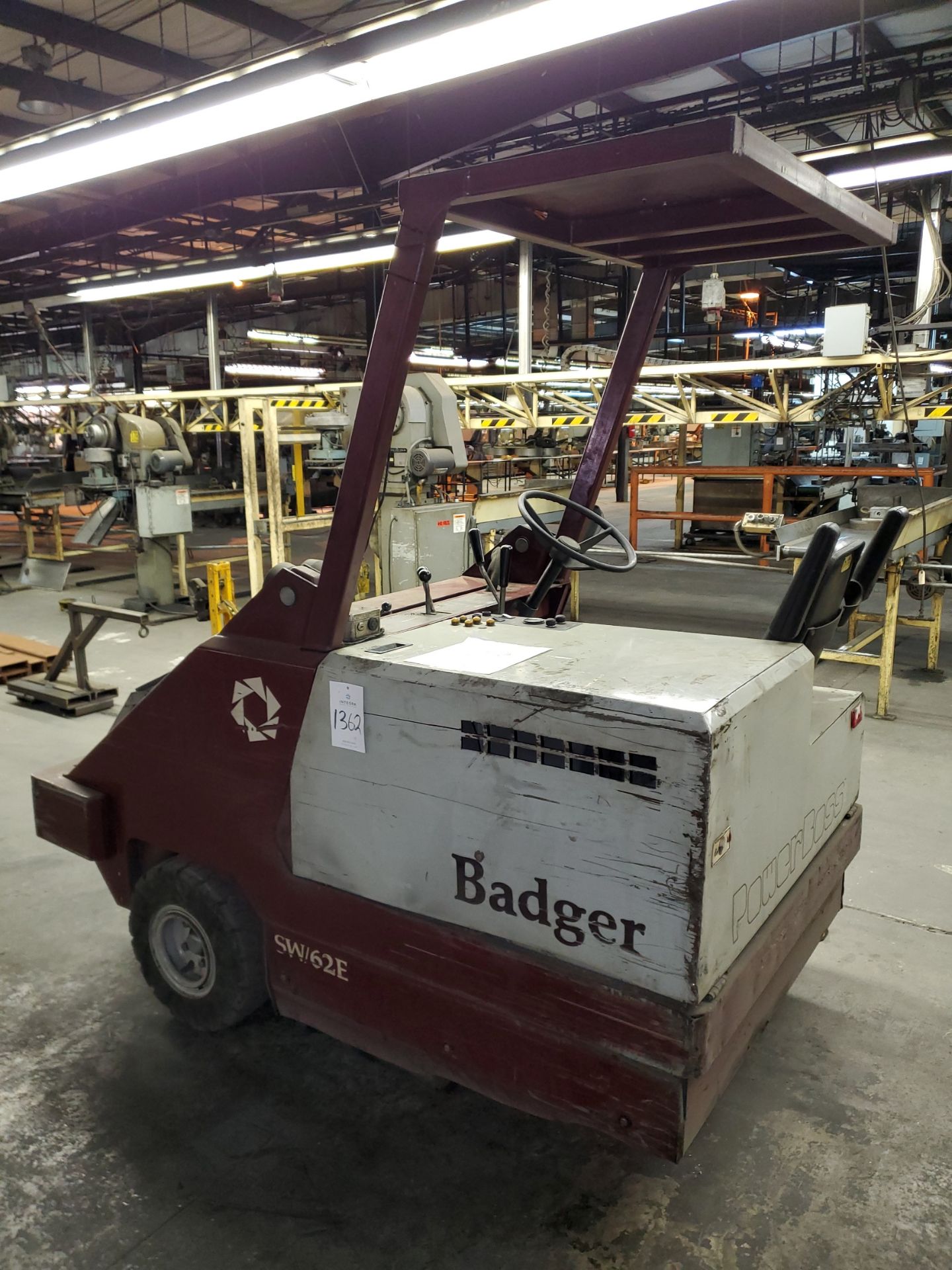 PowerBoss Badger SW/62E Electric Floor Sweeper - Image 3 of 5