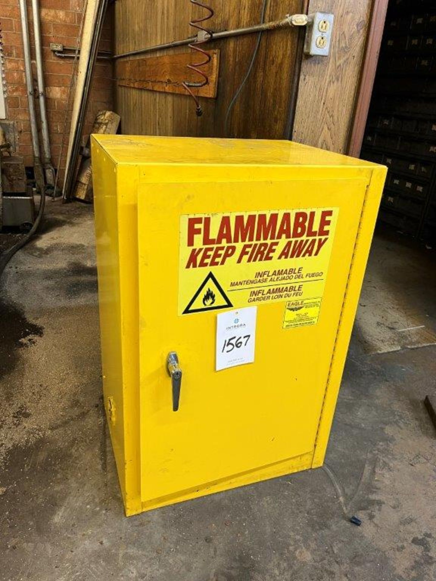 Eagle 1925, Single Door 12 Gal. Flammable Liquids Storage Cabinet