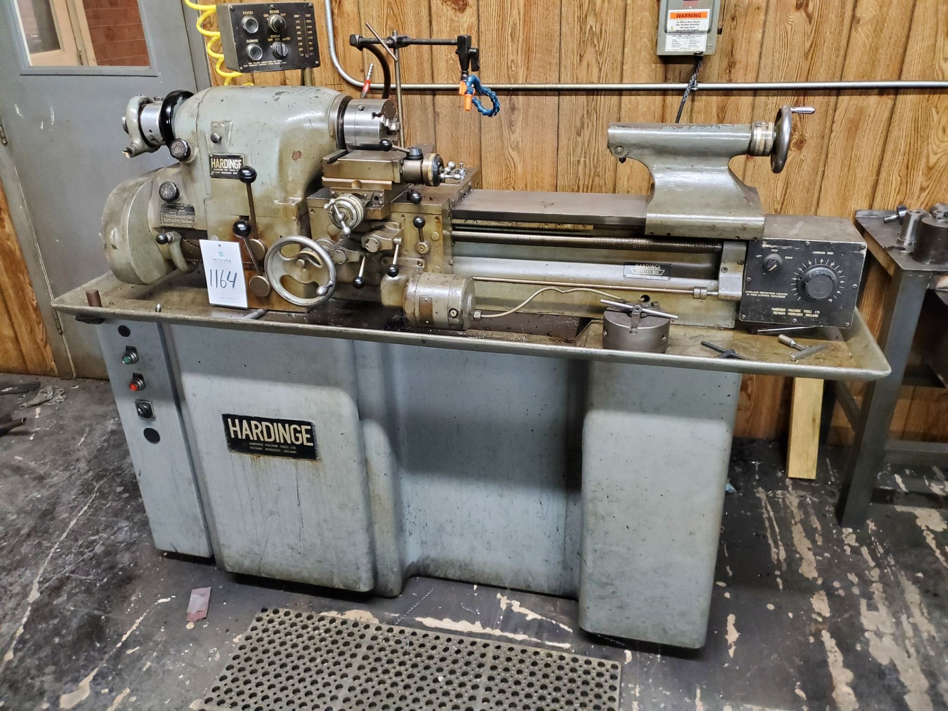 Hardinge HLV-H 11" x 20" Precision Tool Room Lathe