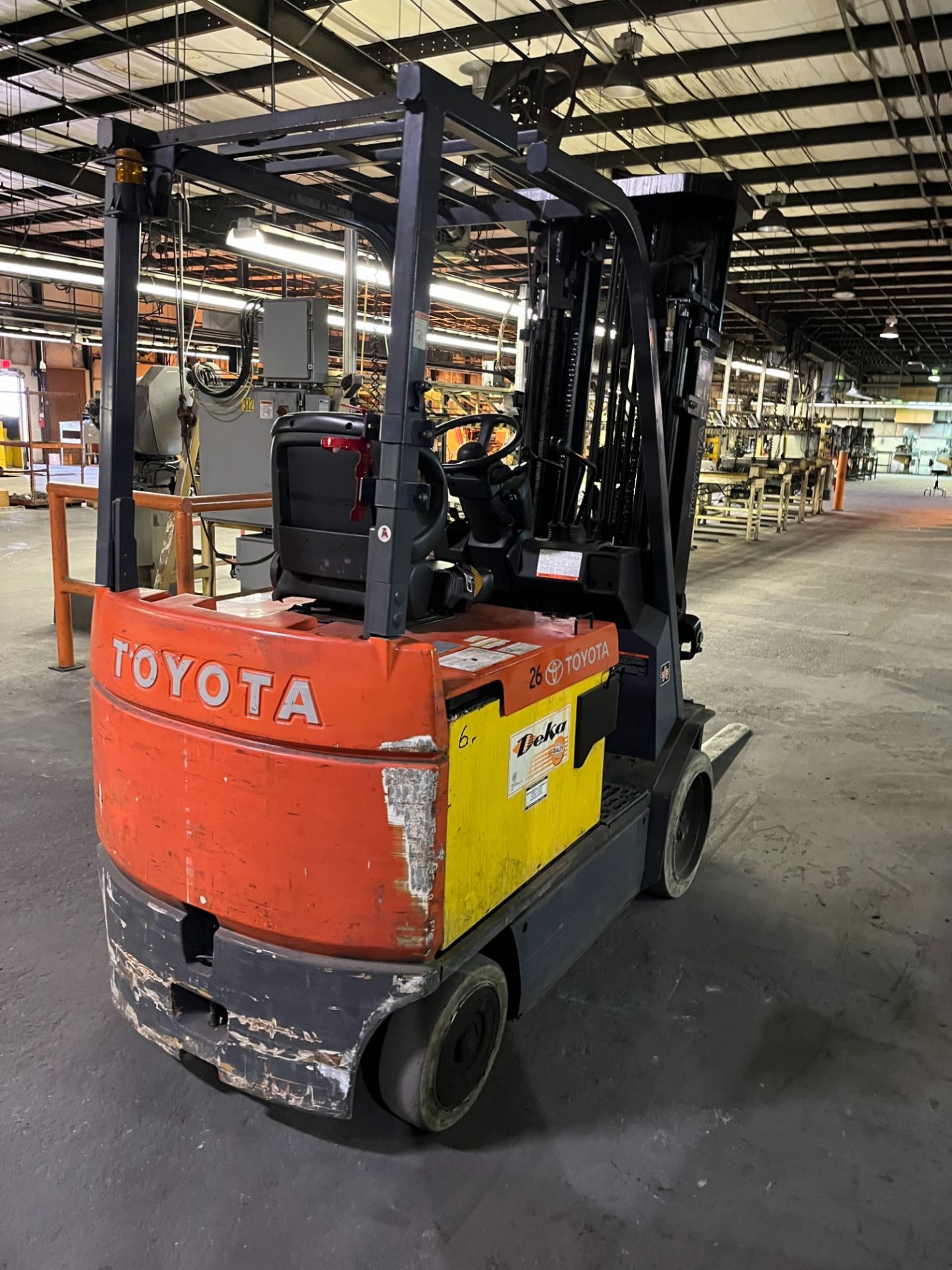 Toyota 7FBCHU25 4,800-Lb Electric Forklift Truck - Image 3 of 5