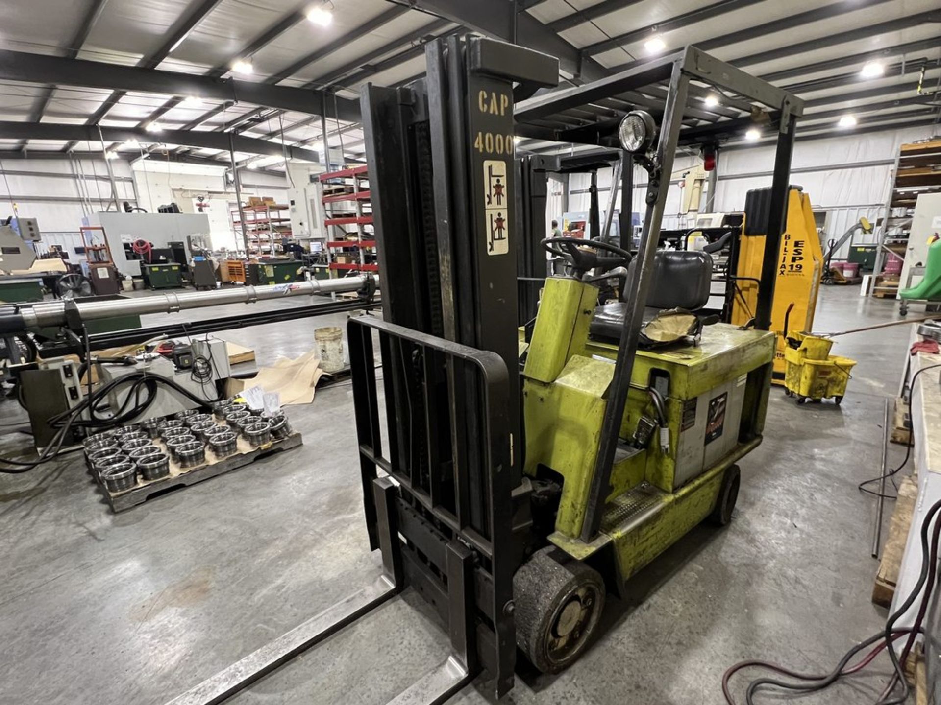 Clark ECS22 4,050 Lb. Electric Forklift Truck, S/N E357-026706867FB