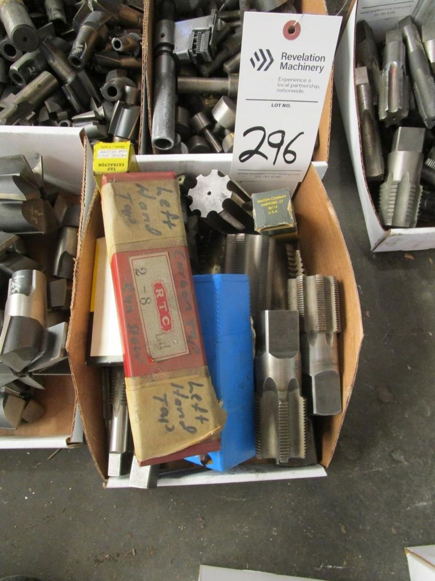 Lot of Assorted Thread Taps