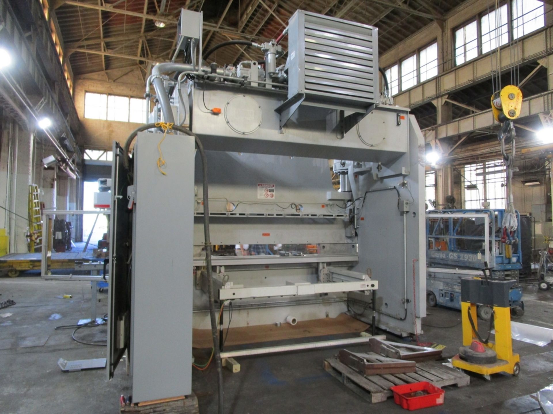 Pacific FK-500-12 500-Ton x 12' DNC Hydraulic Press Brake - Image 10 of 12