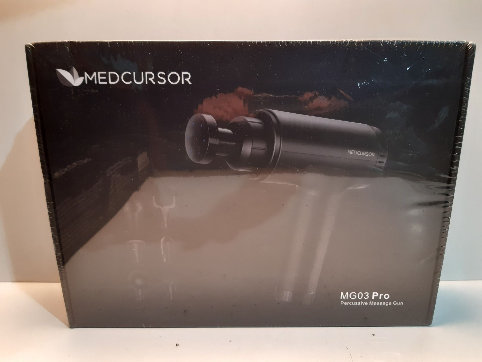 RRP £99.98 Medcursor Heated Massage Gun Deep Tissue Percussion - Image 2 of 2