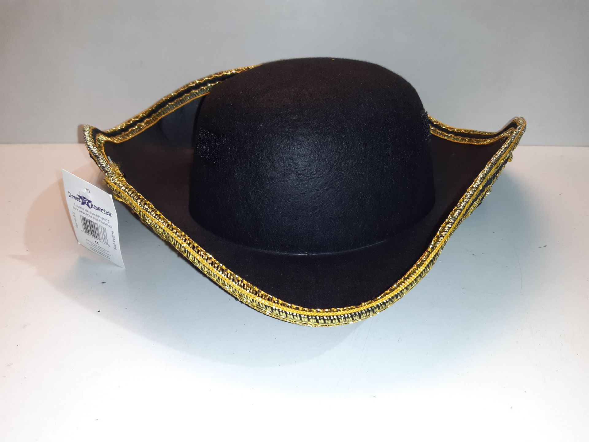 RRP £16.79 Dress Up America Deluxe Tricorne Hat For Adult - Image 2 of 2
