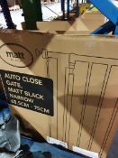 MATT BLACK AUTO CLOSE GATE 68-75CM RRP £25Condition ReportAppraisal Available on Request - All Items