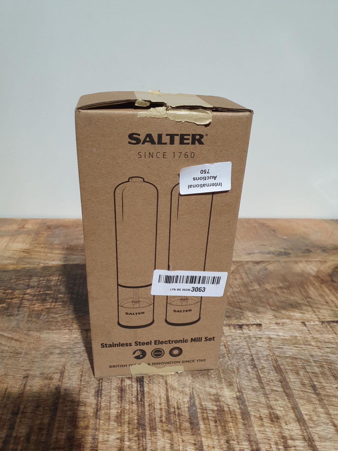 SALTER STAINLESS STEEL ELCTRONIC MILL SET RRP £20Condition ReportAppraisal Available on Request -