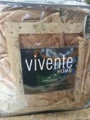VIVENTE HOME EMMA BARCLAY QUILTED BEDSPREAD SET Condition ReportAppraisal Available on Request - All