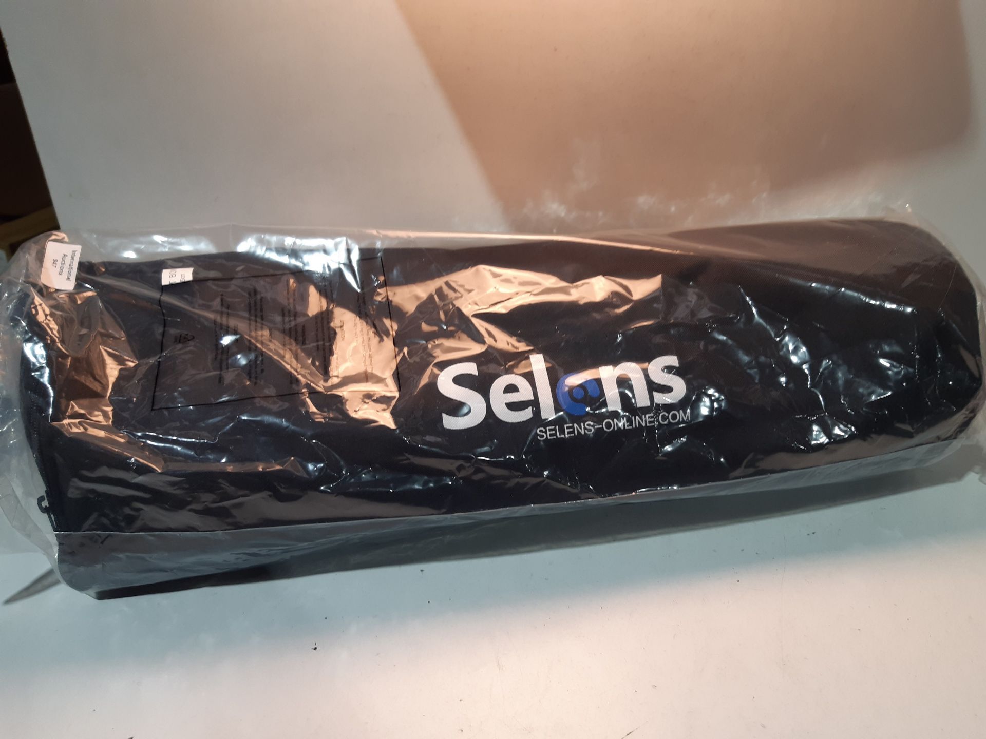 RRP £79.99 Selens 85cm 16 Rods Quick Folding Portable Beauty Dish - Image 2 of 2