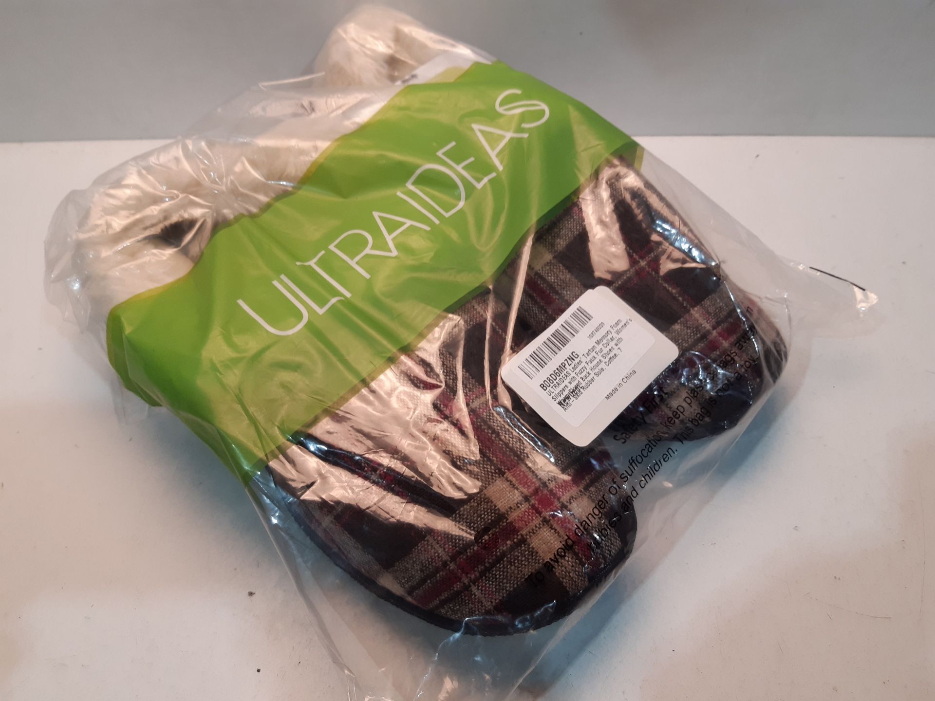 RRP £9.98 ULTRAIDEAS Ladies' Tartan Memory Foam Slippers with Fuzzy Faux Fur Collar - Image 2 of 2