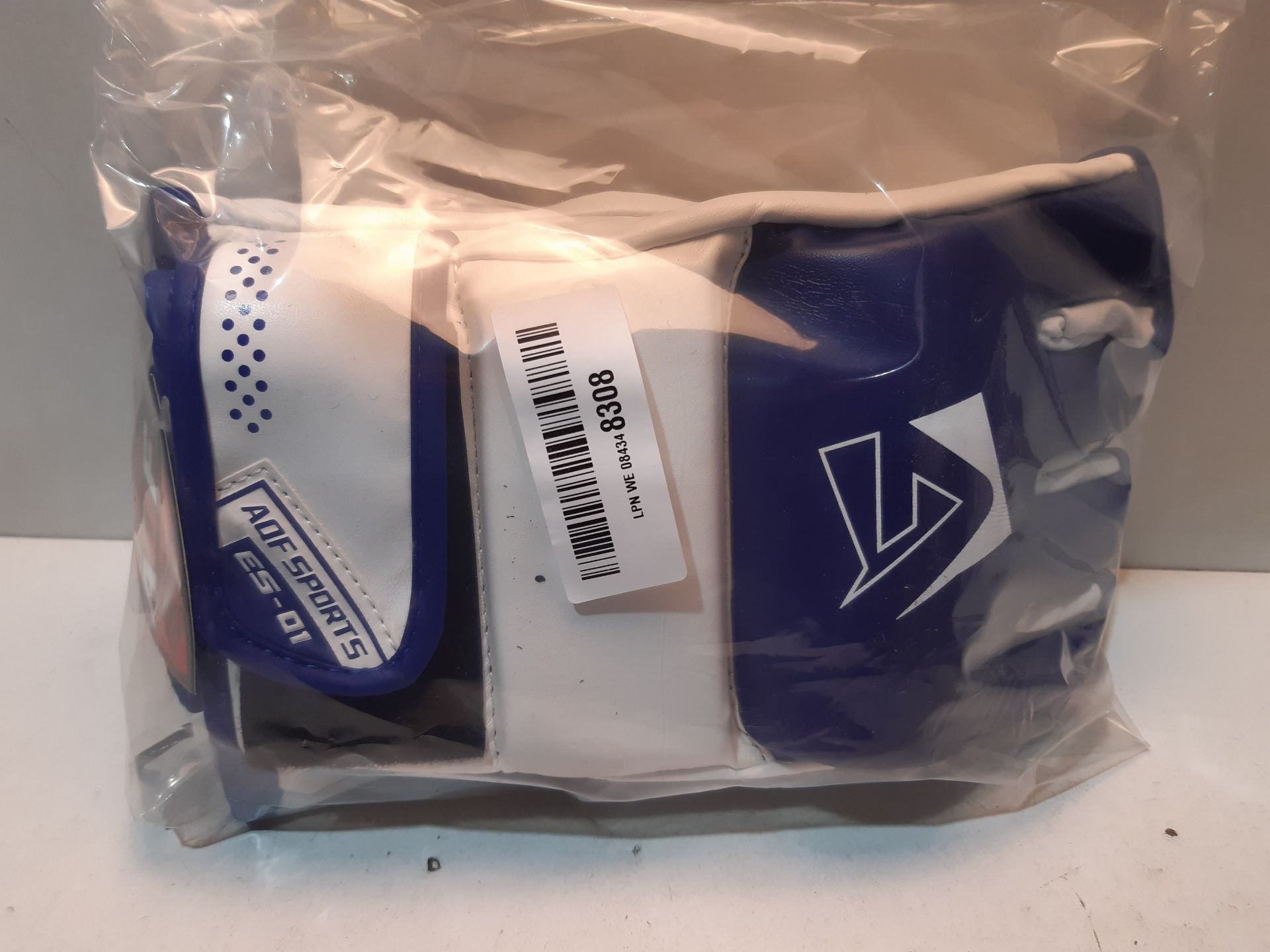 RRP £14.99 AQF MMA Gloves for Grappling & Martial Arts Training - Image 2 of 2