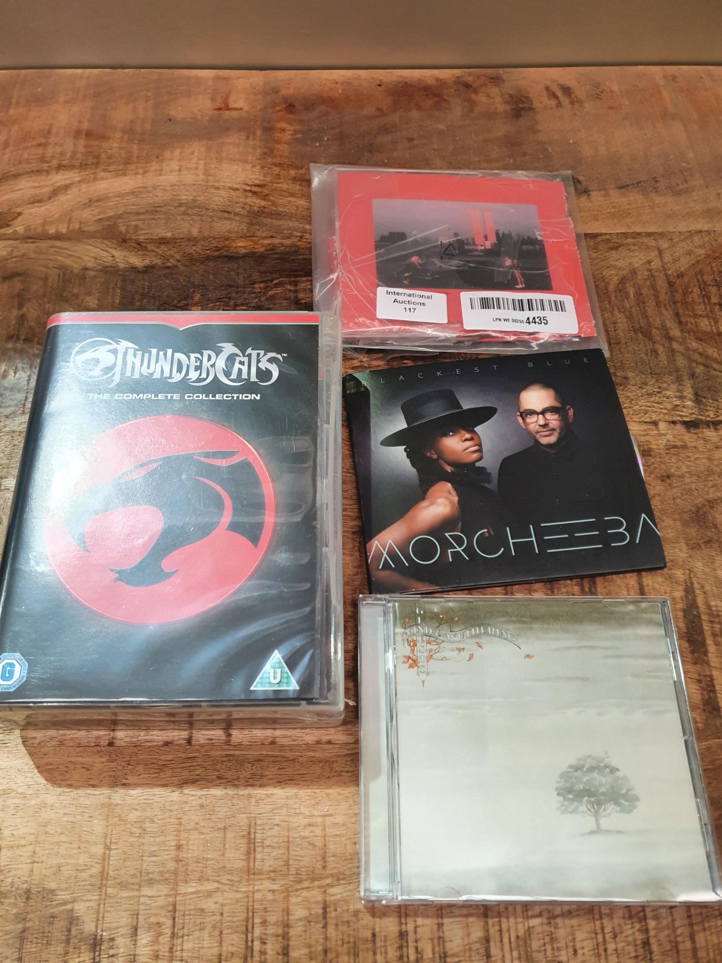 X 4 ITEMS TO INCLUDE MORCHEEBA, THUNDERCATS AND 2 OTHER CDS