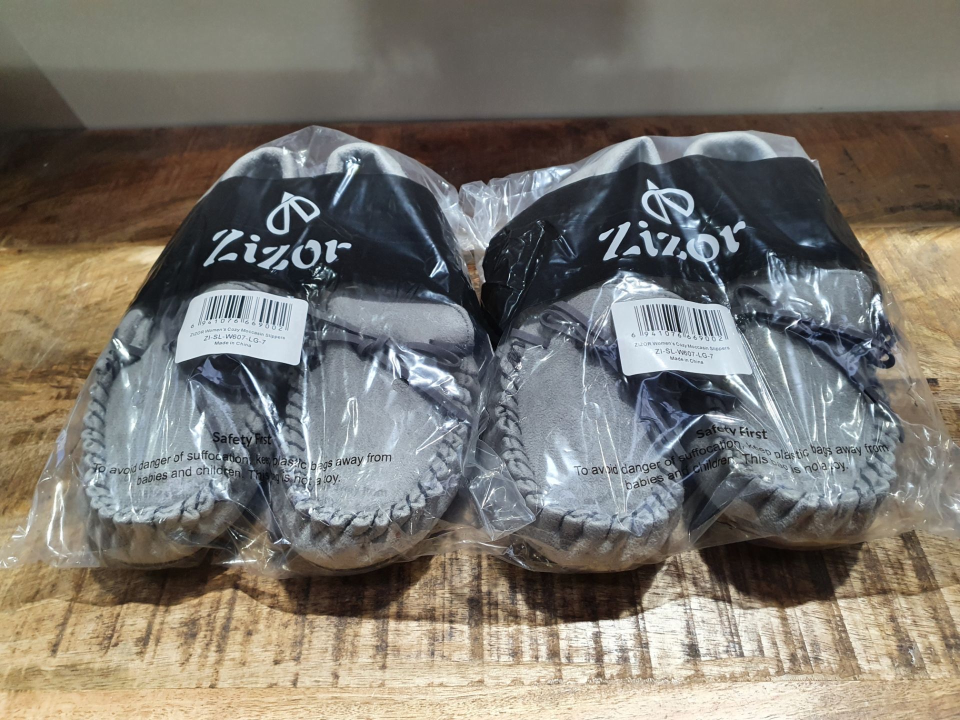 X 2 PAIRS MENS GREY SLIPPERS RRP £22Condition ReportAppraisal Available on Request - All Items are