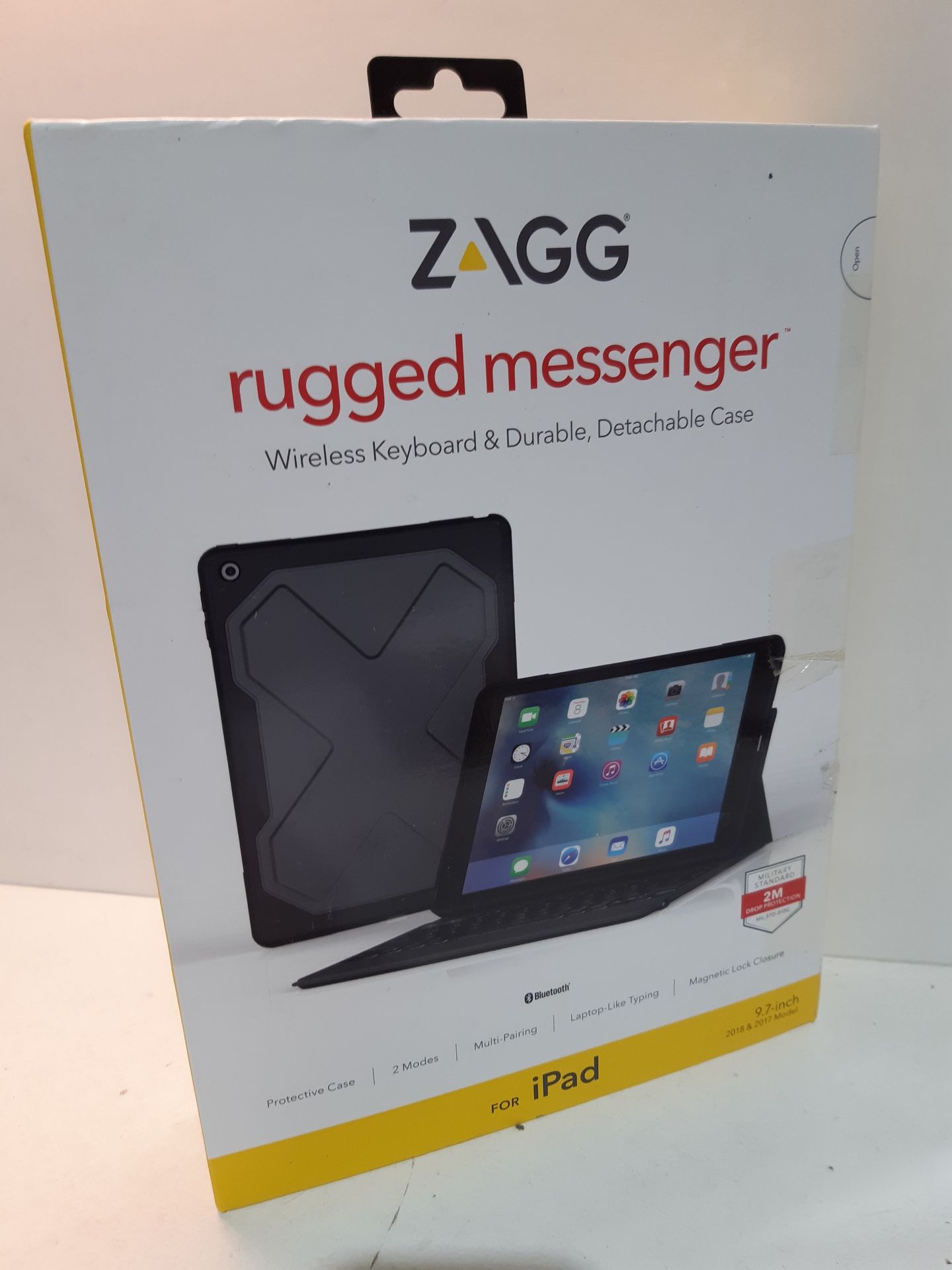 RRP £28.94 ZAGG Rugged Messenger for iPad 2017 and 2018, Black - Image 2 of 2