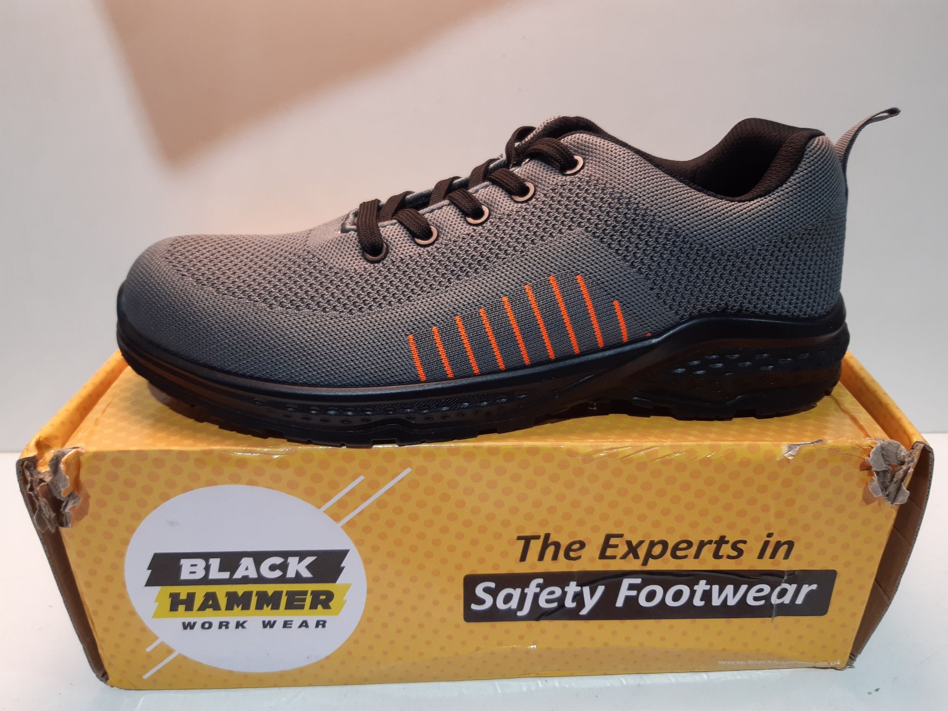 RRP £39.98 Black Hammer Mens Safety Trainers Non Metal Free S1P - Image 2 of 2