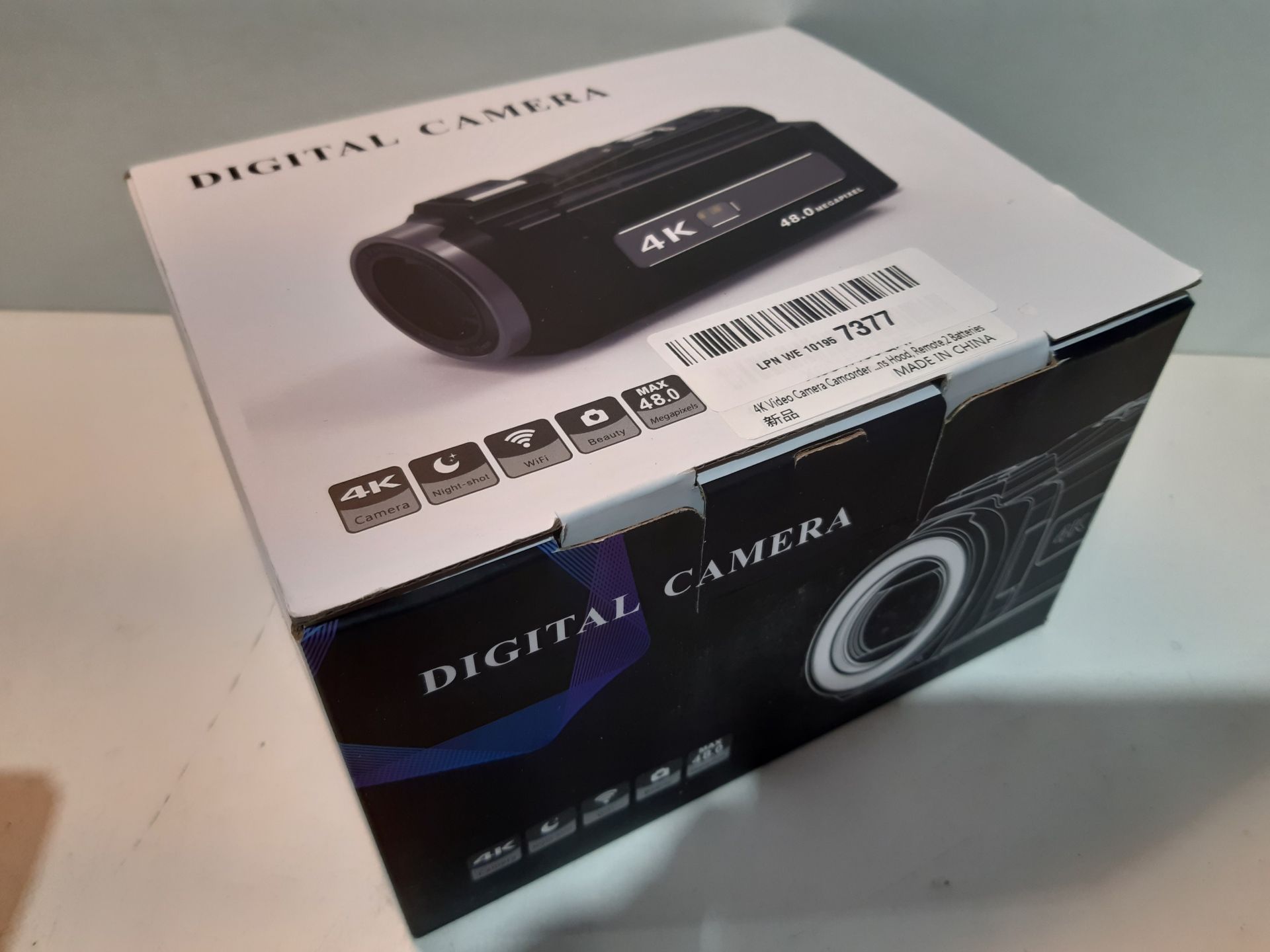 RRP £154.99 4K Video Camera Camcorder UHD 48MP WiFi IR Night Vision - Image 2 of 2