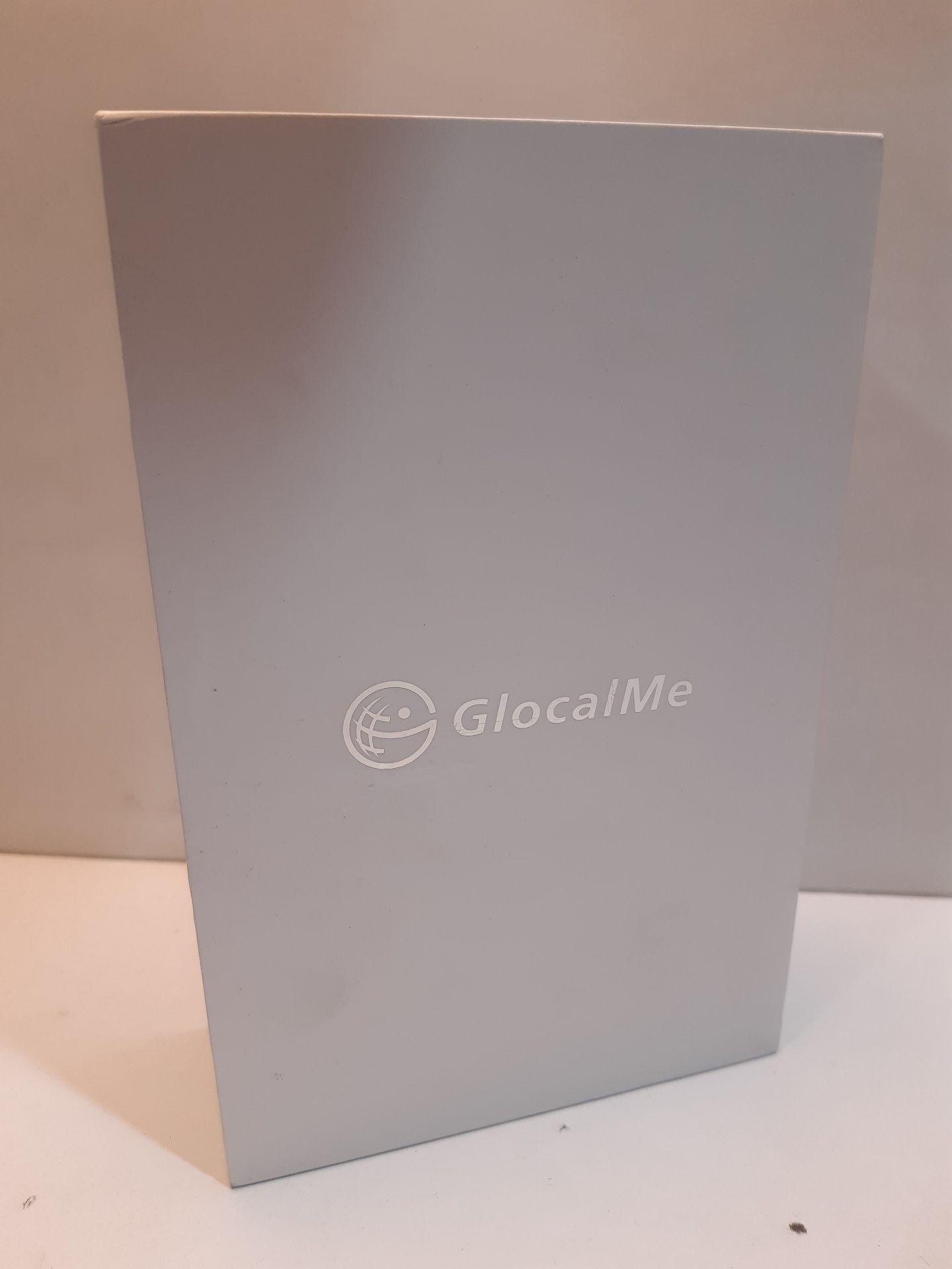 RRP £127.49 GlocalMe G4 Pro Smart 4G mobile Wi-Fi Hotspot| roaming-free - Image 2 of 2