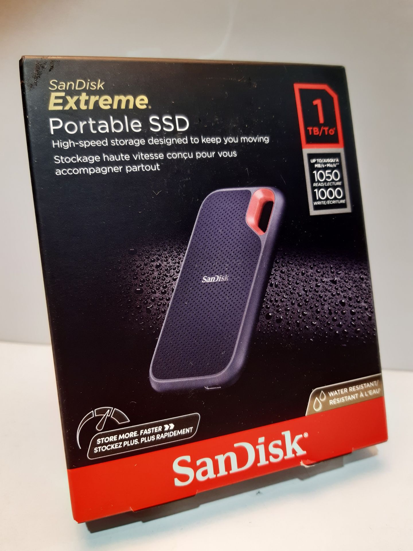 RRP £159.53 SanDisk Extreme 1TB Portable NVMe SSD - Image 2 of 2