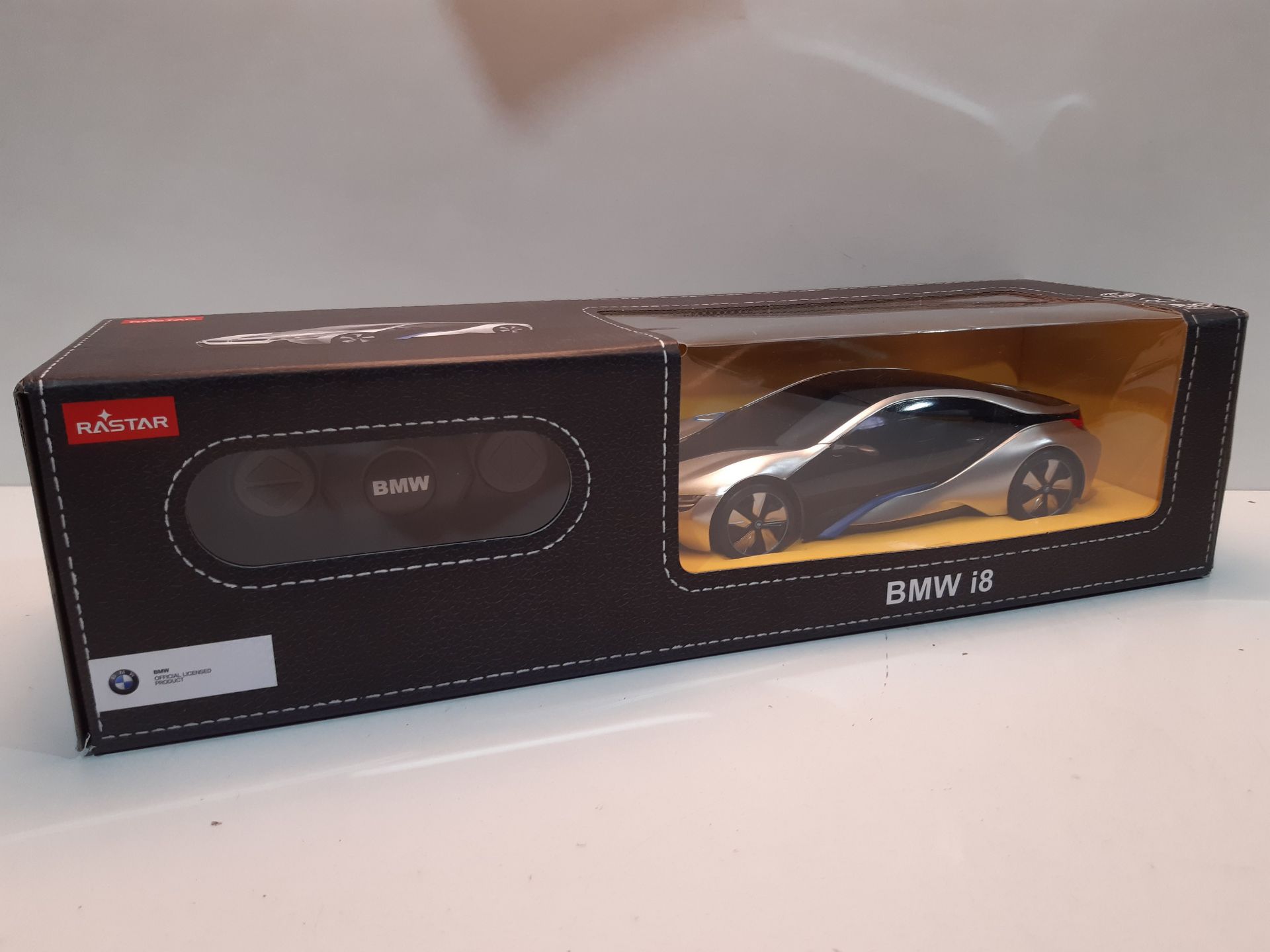RRP £16.61 RASTAR BMW i8 Toy Car, 1:24 BMW i8 Model Car, remote control car for boys - Image 2 of 2