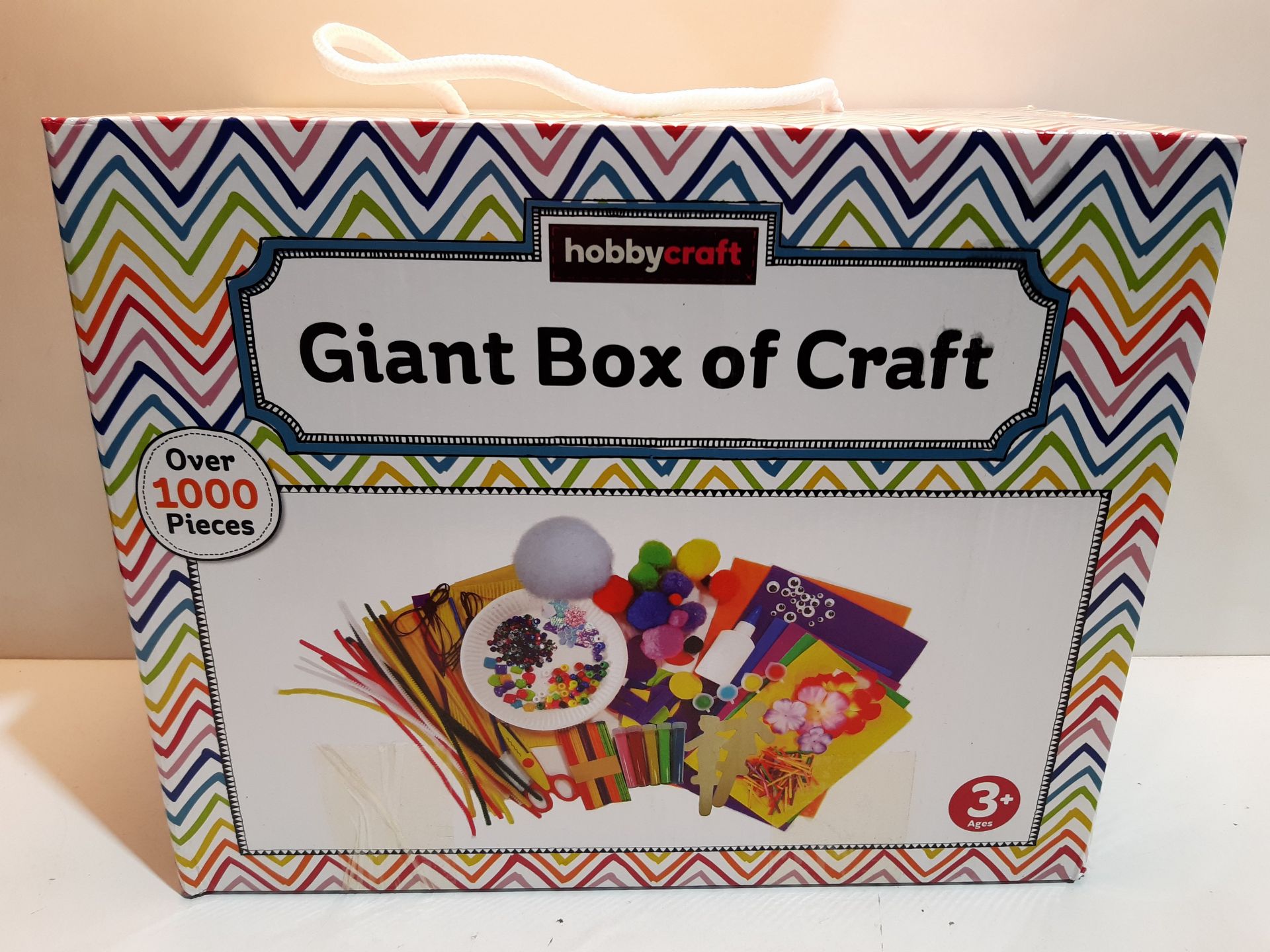 RRP £10.96 Giant Box of Craft 1000 Pieces - Image 2 of 2
