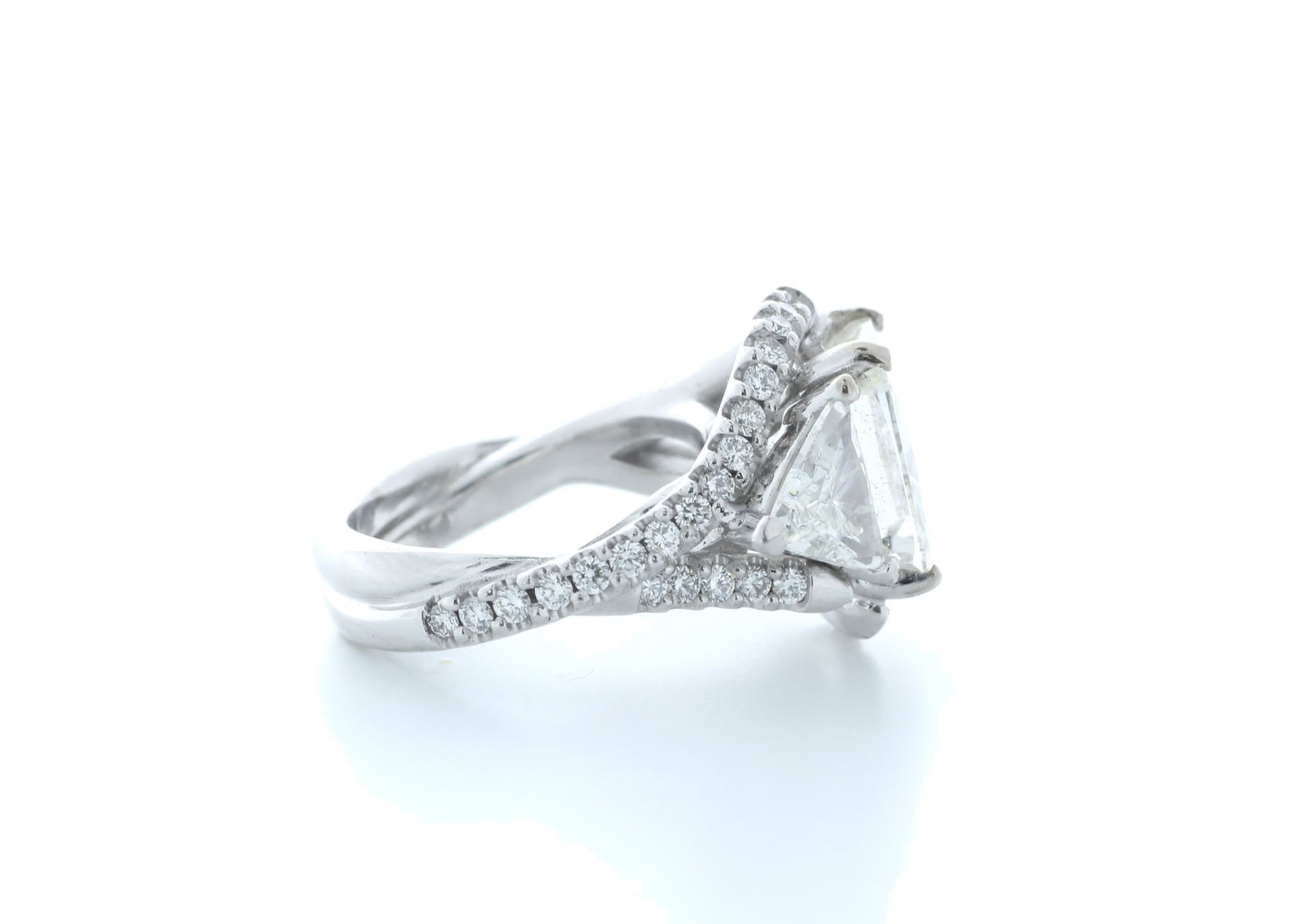 18ct White Gold Cushion Diamond Ring 7.03 (4.51) Carats - Valued by IDI £265,500.00 - 18ct White - Image 4 of 5