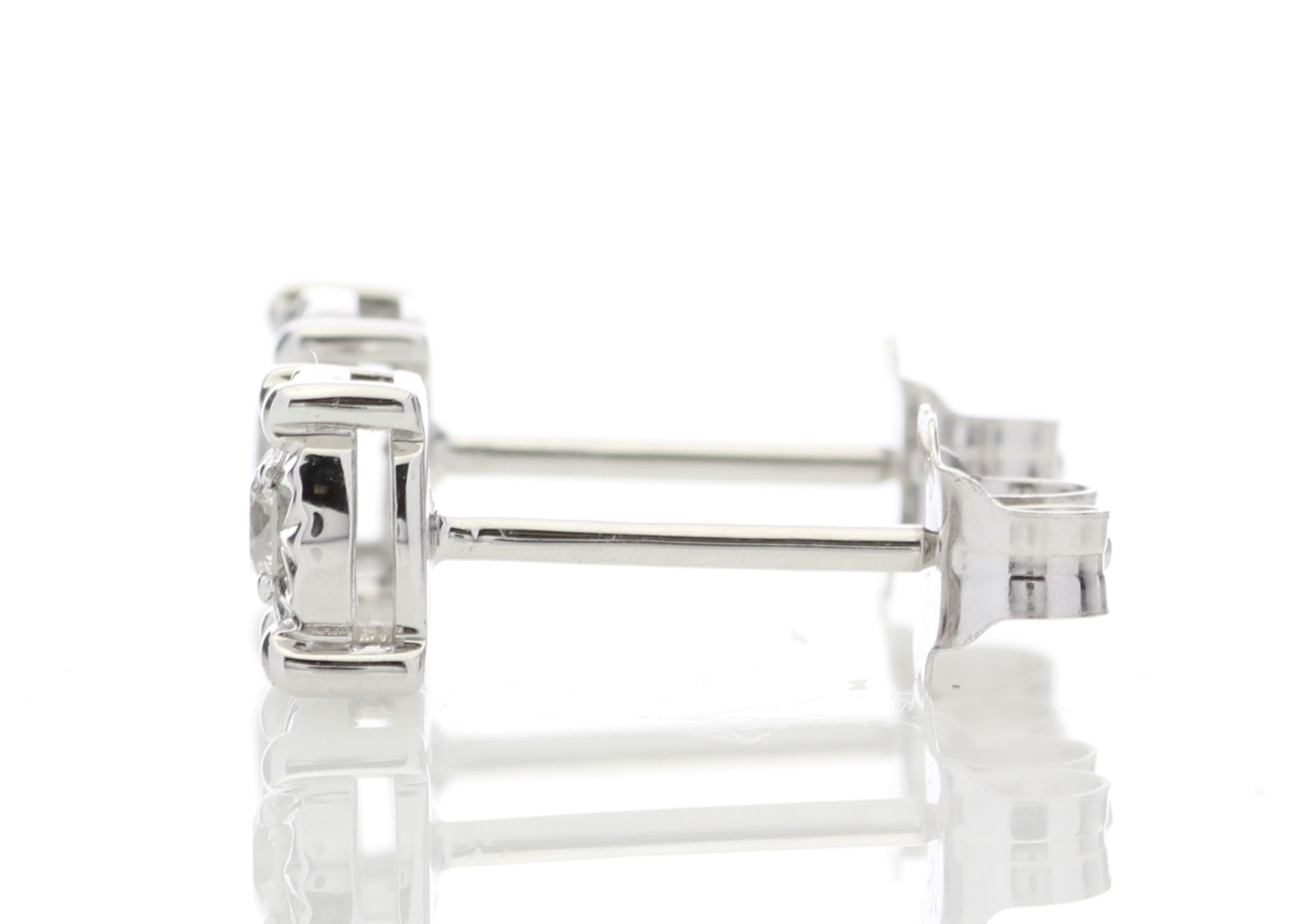 9ct White Gold Single Stone Claw Set Diamond Earring 0.10 Carats - Valued by GIE £1,749.00 - 9ct - Image 3 of 6