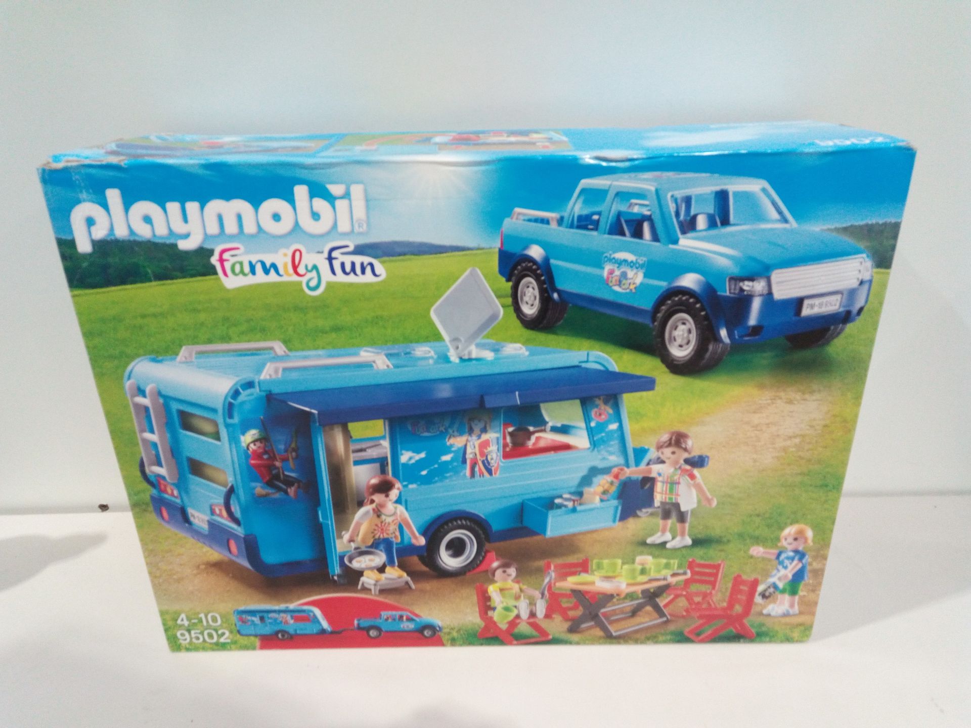 RRP £46.79 Playmobil Fun Park up 9502 Pick and caravans - Image 2 of 2