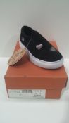 RRP £15 Boxed Girls Trainers pump shoes