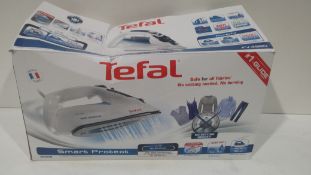RRP £40 Boxed Tefal 2600W Smart glide iron