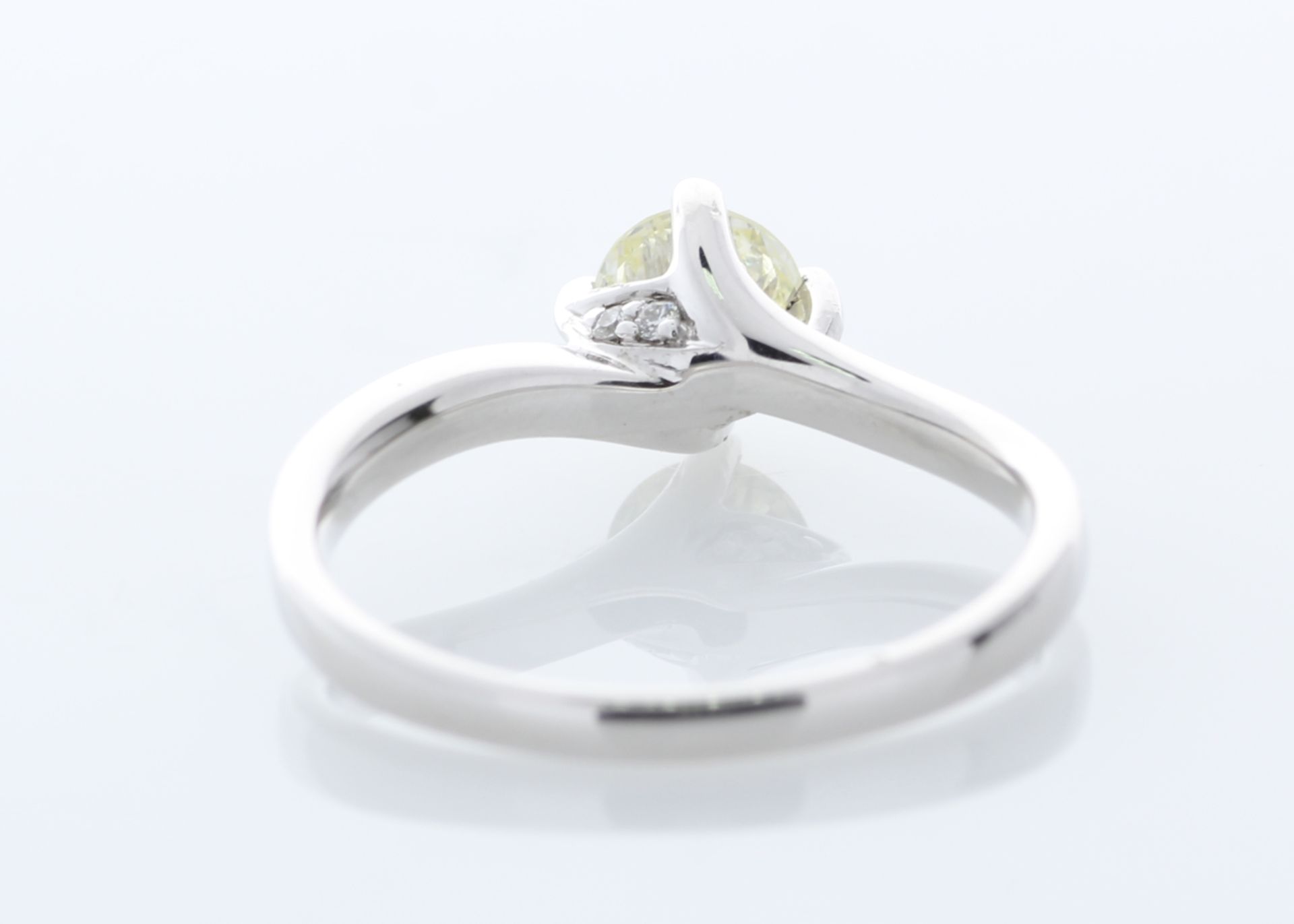 18ct White Gold Single Stone with Diamond set Shoulders Ring (0.57) 0.72 Carats - Valued by GIE £ - Image 4 of 6