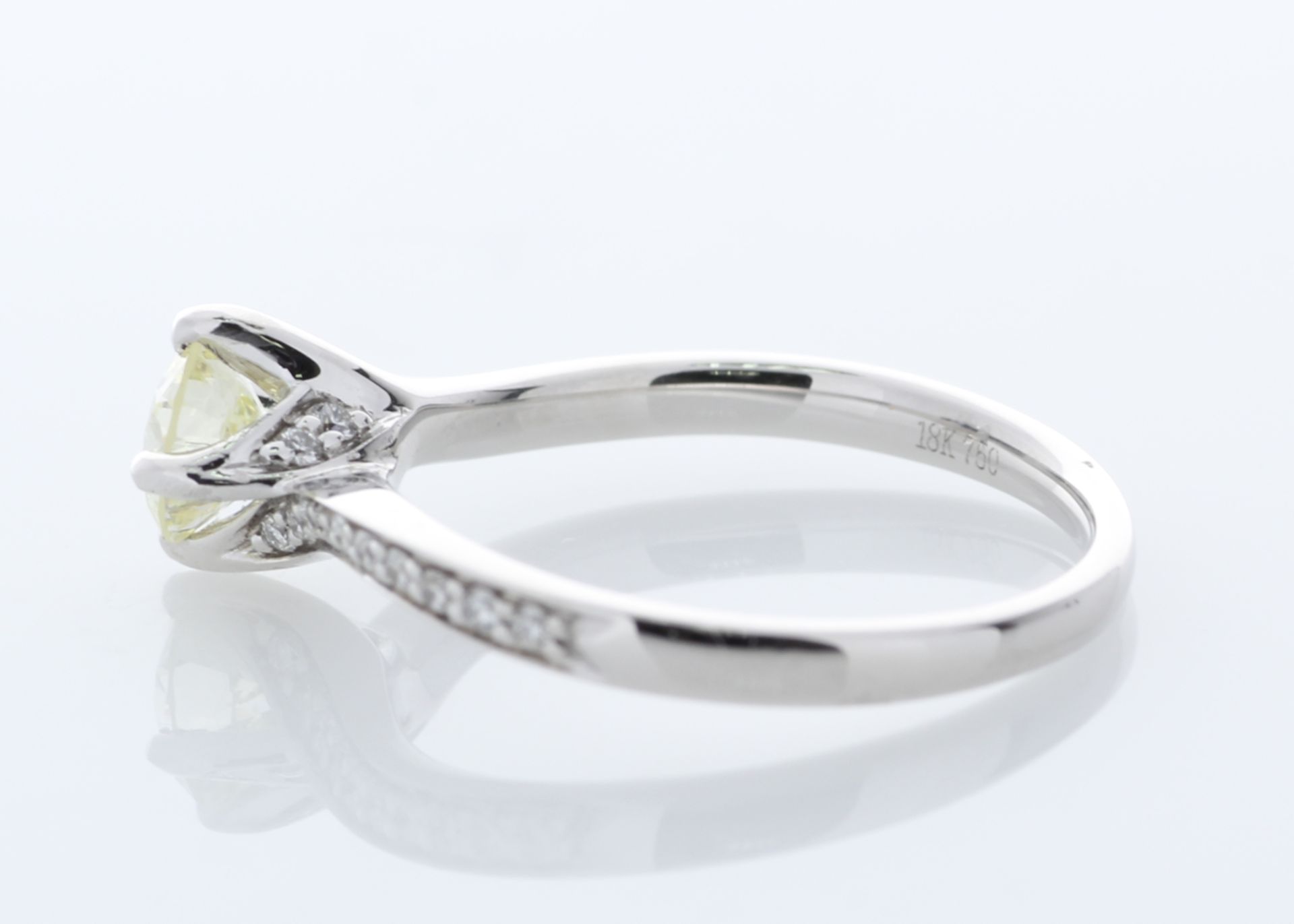 18ct White Gold Single Stone with Diamond set Shoulders Ring (0.57) 0.72 Carats - Valued by GIE £ - Image 3 of 6