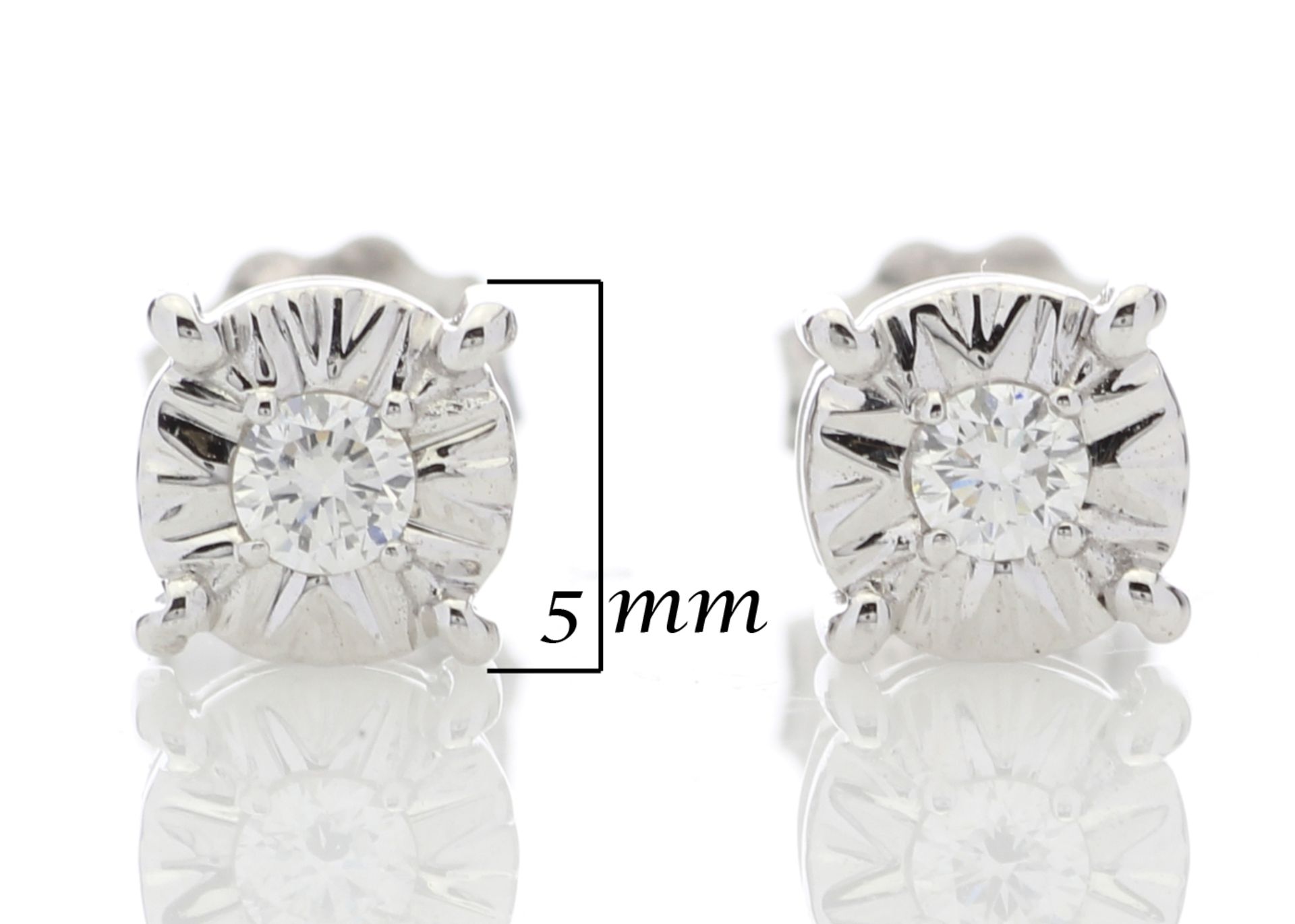 9ct White Gold Single Stone Claw Set Diamond Earring 0.10 Carats - Valued by GIE £1,745.00 - 9ct - Image 5 of 6