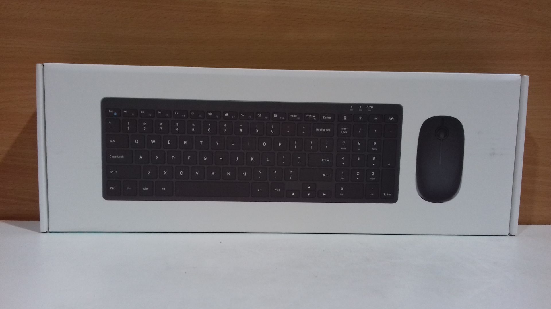 RRP £19.99 2.4G Wireless Keyboard and Mouse combo - Image 2 of 2