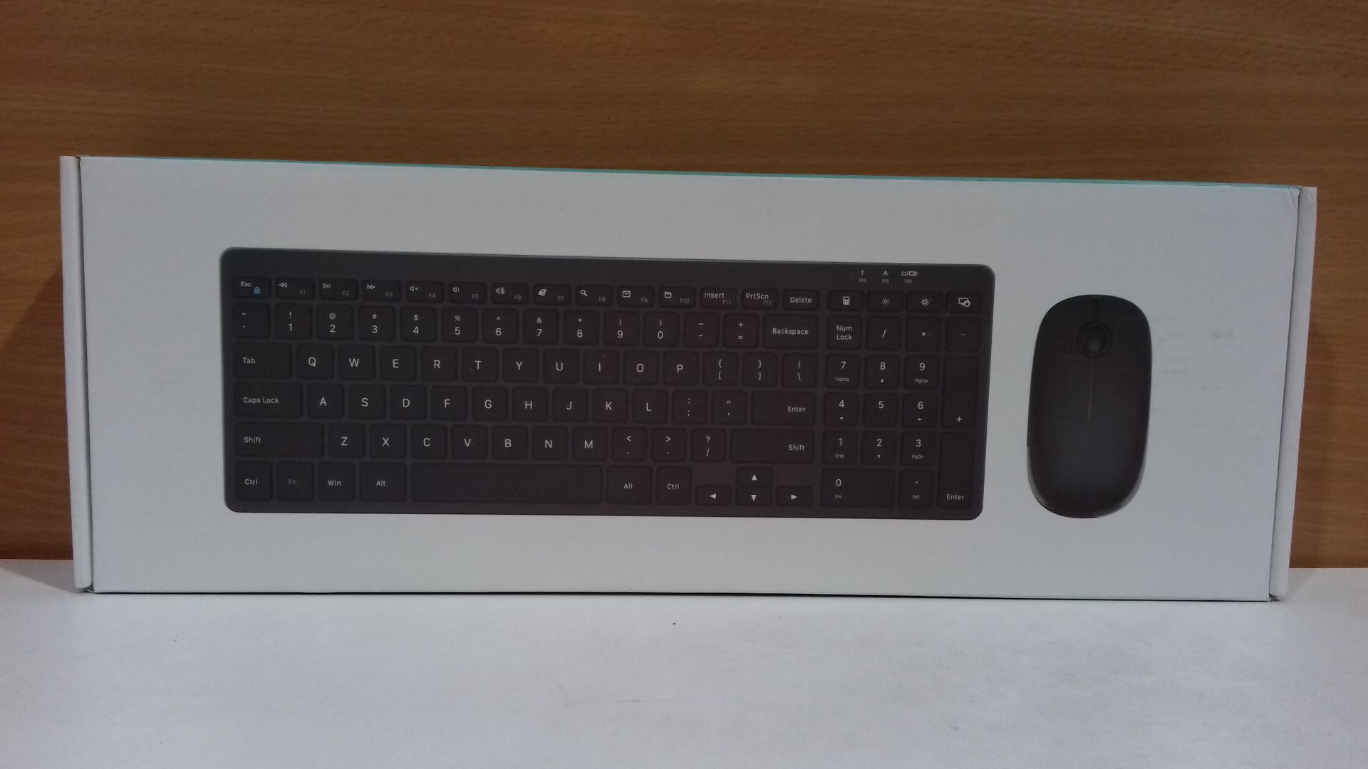 RRP £19.99 2.4G Wireless Keyboard and Mouse combo - Image 2 of 2