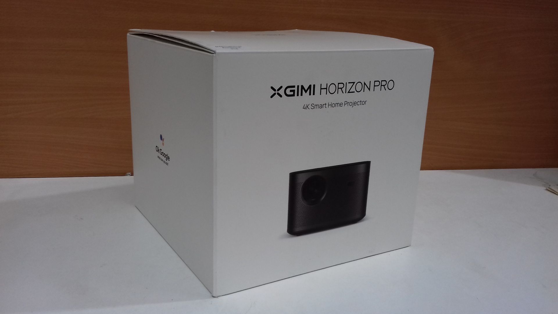 RRP £1549.00 XGIMI Horizon Pro 4K Smart Home Projector - Image 2 of 2