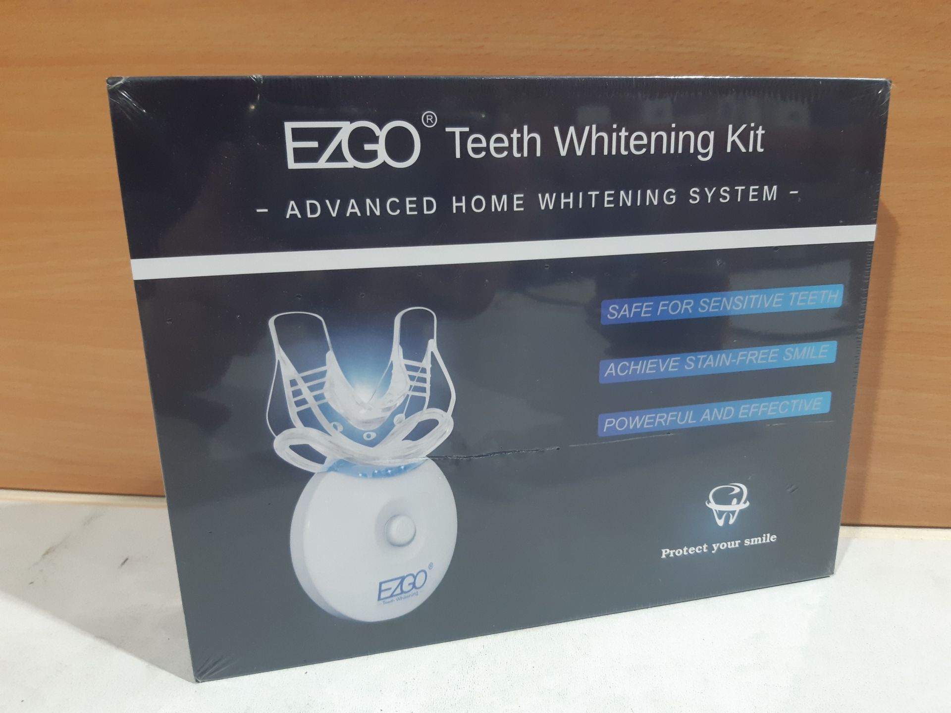 RRP £19.99 EZGO Teeth Whitening Kit with LED Light - Image 2 of 2